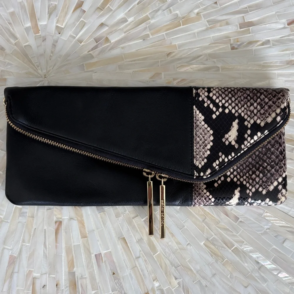 Henri Bendel Clutch/Bag